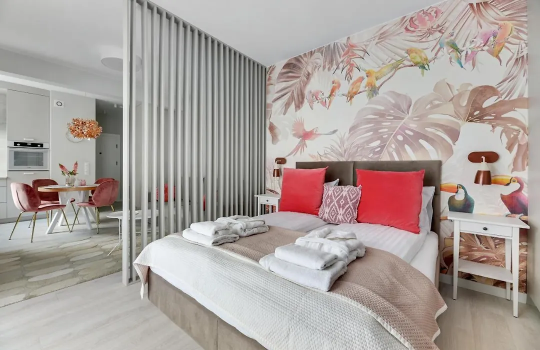 Monte Carlo Luxury Suites With Parking By Lion Apartments Sopot-1